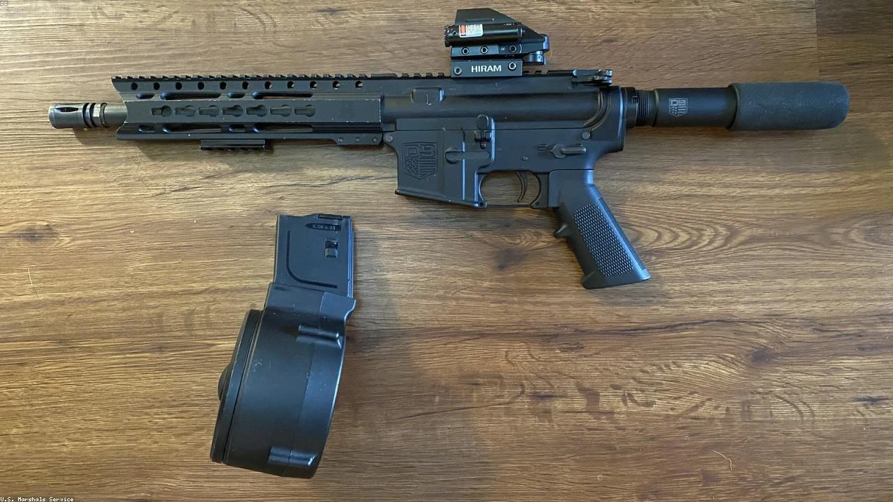 Apple Inc. (AAPL) Sees D. E. Shaw Trim Holdings: A Deeper Dive into the Implications