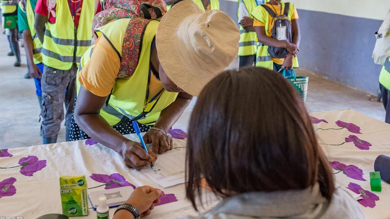 AT&T's Quest to Restore Customer Loyalty: A Deep Dive Analysis