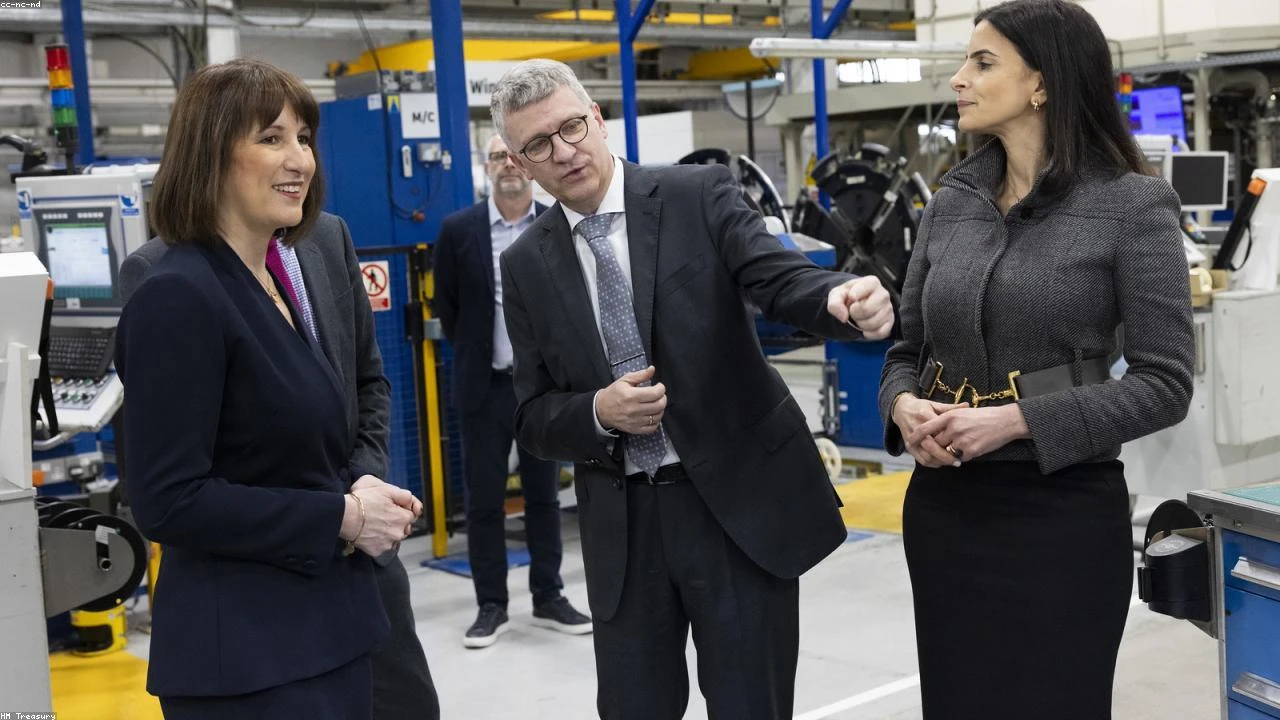 Lockheed Martin vs. RTX: Unpacking the Better Defense Stock