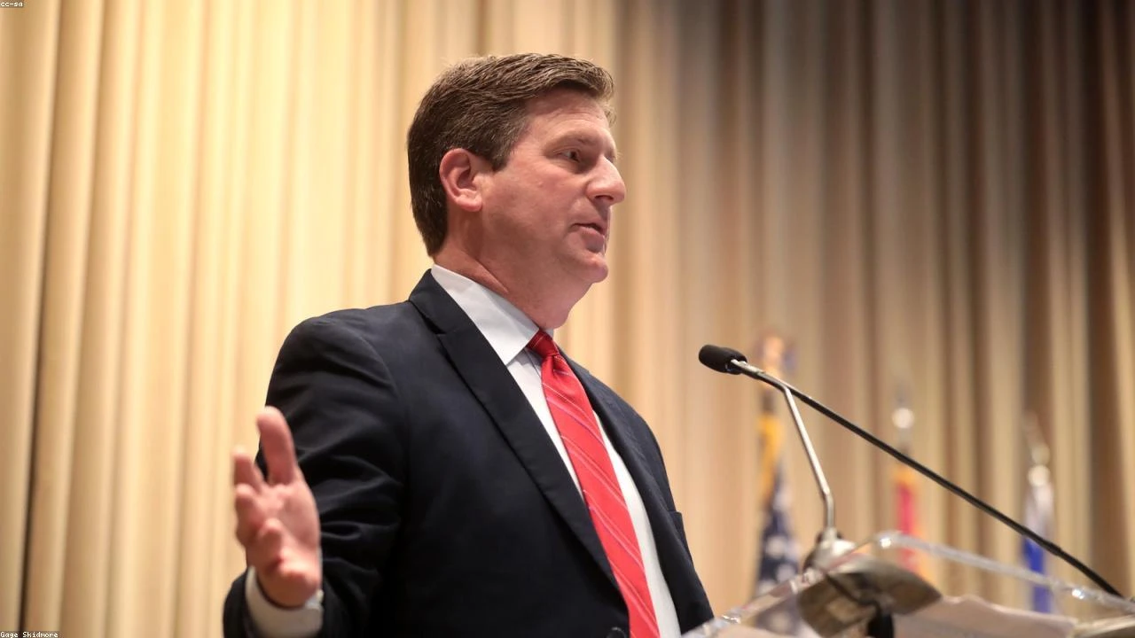 Bitcoin's Quantum Conundrum: Weighing Optional Upgrades Against Forced Freeze