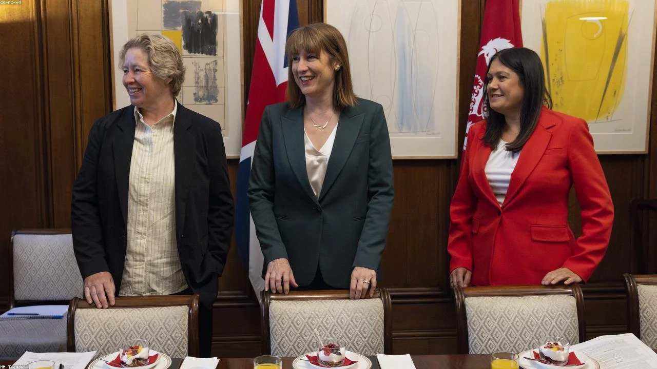 Spring Awakening: Oppenheimer's Top Small-Cap Picks for Big Gains