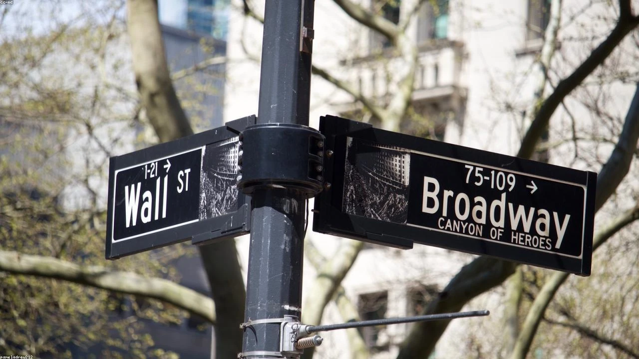 Ethereum Price Surge: A Deep Dive into the CoinDesk 20 Performance Update