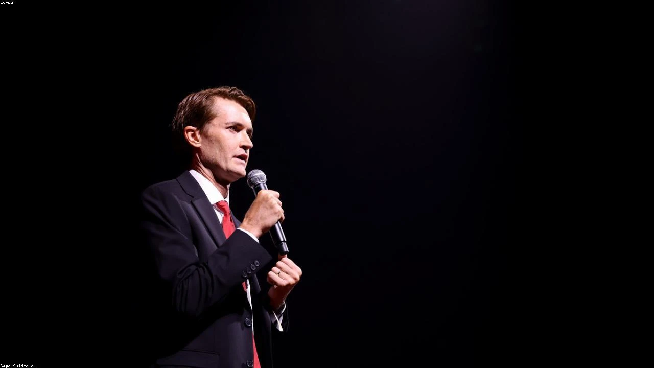 Insider Selling at Dianthus Therapeutics: A Deeper Dive into the $9.5 Million Stock Sale