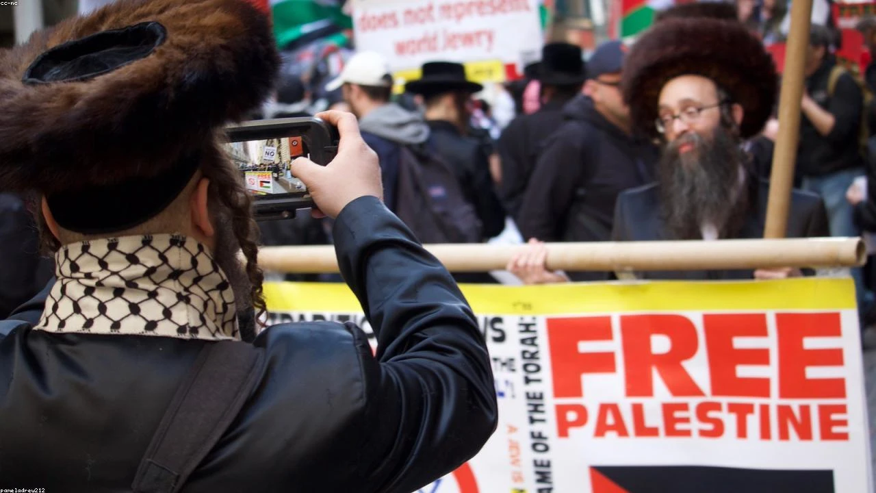 Global Market Turbulence: Assessing the Impact of Geopolitical Tensions on Europe Stocks