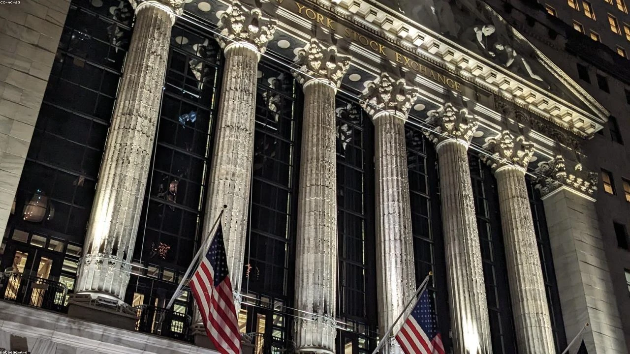 Insider Selling Activity: A Deep Dive into FVCBankcorp's Form 144 Filing