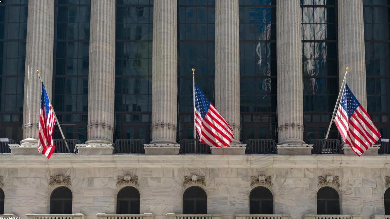 Earnings Season Heats Up: A Deep Dive into Two Tech Companies on Investors' Radar