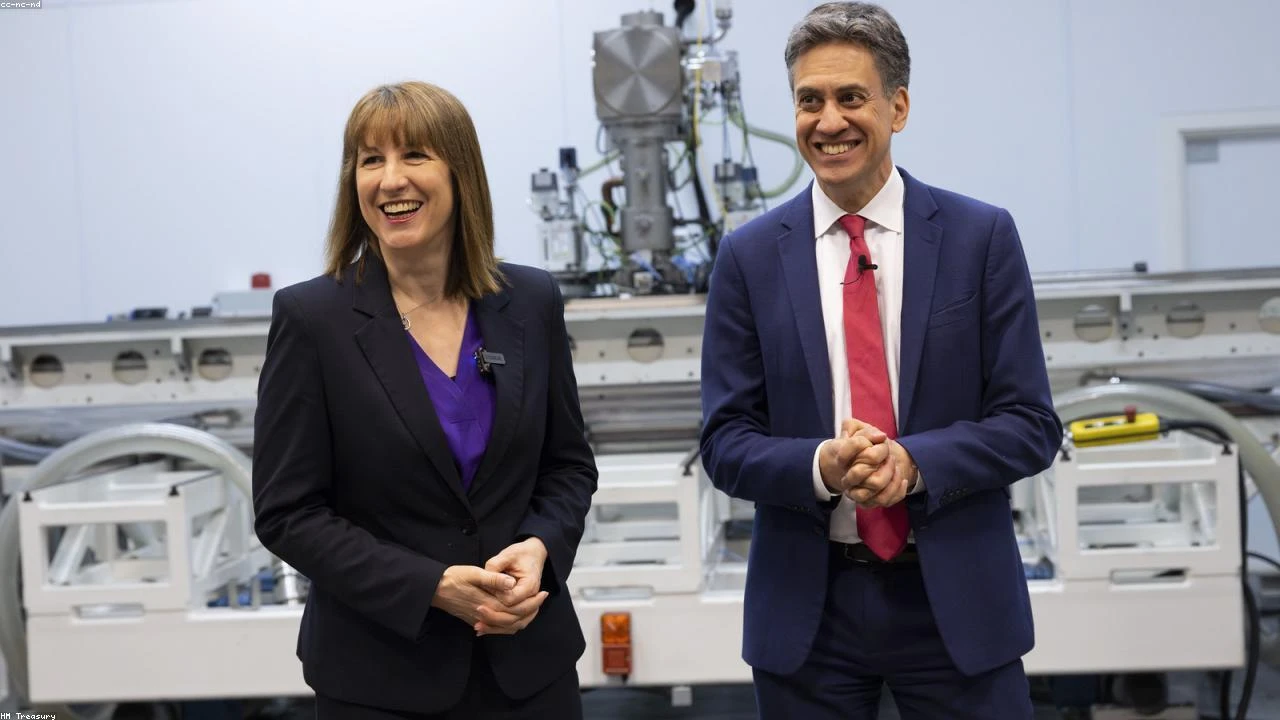 Market Turbulence: Oil Prices Surge Above $100, Stalling Stock Market Recovery