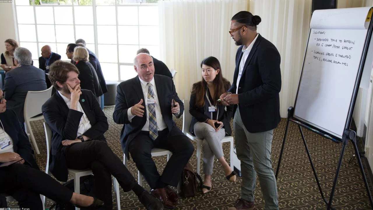 Geopolitical Tensions Rise: Stocks Struggle, Oil Jumps as Trump's Iran Deadline Looms