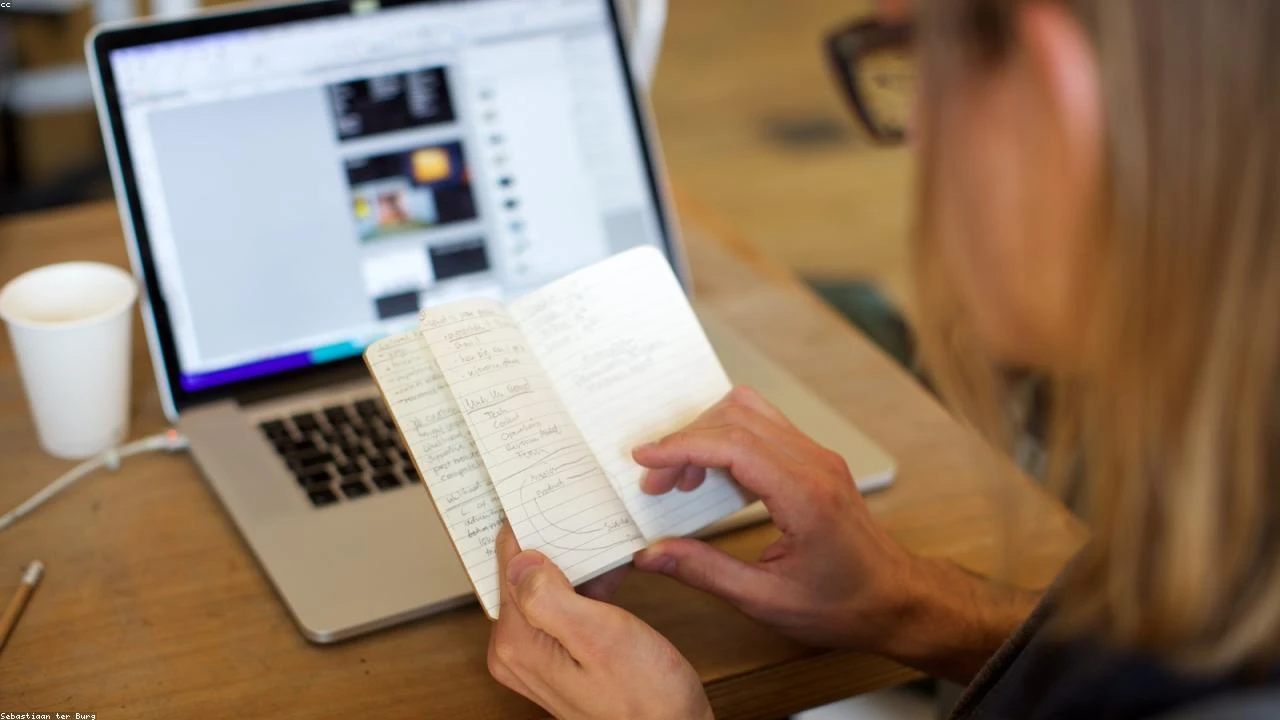 Super Micro's Downfall: A Rival's Gain in the Server Market