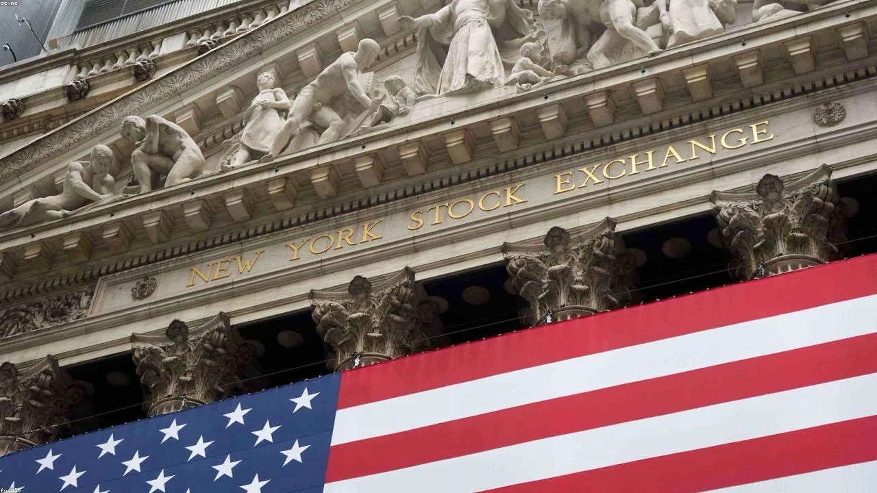 7 Stocks to Watch: Analyst Favorites for Magnificent Earnings Growth