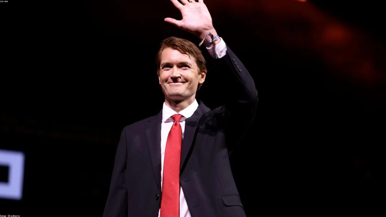 Navigating Market Turnaround: Dan Niles' Strategic Hedge Fund Moves